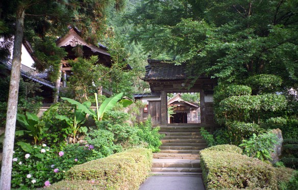 00779_n_10af2g2zzb0779