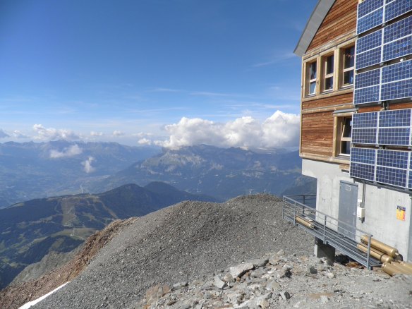 Tete Rousse Hut